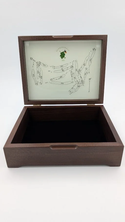 CustomBallBoxWithAcrylicDesignInterior (1).jpg