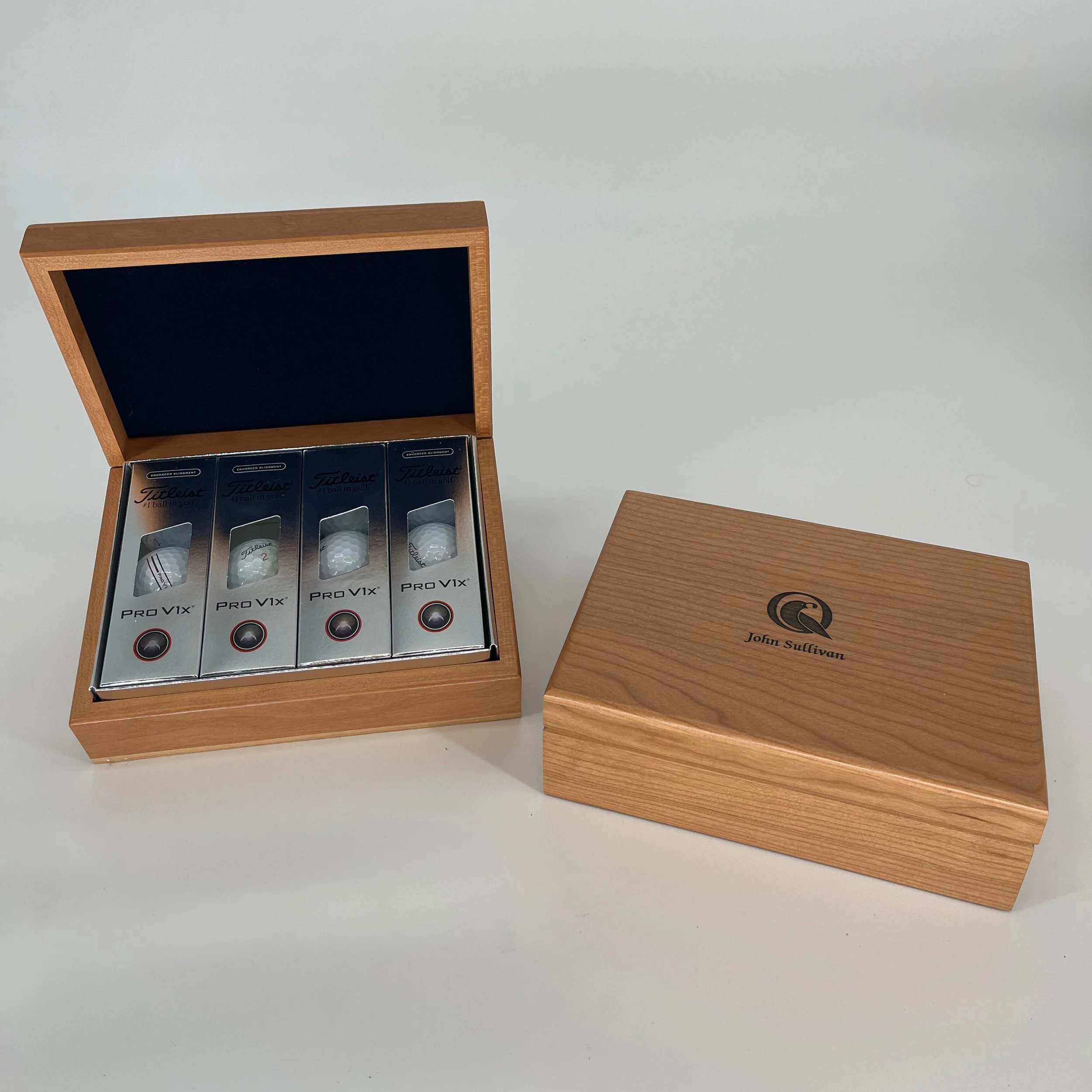 CustomBallBoxWithAcrylicDesignInterior (4).jpg