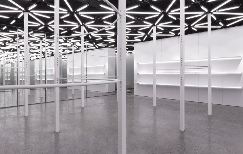 Nicolas-Andreas-Taralis-Visual+Atelier+8-32.jpg