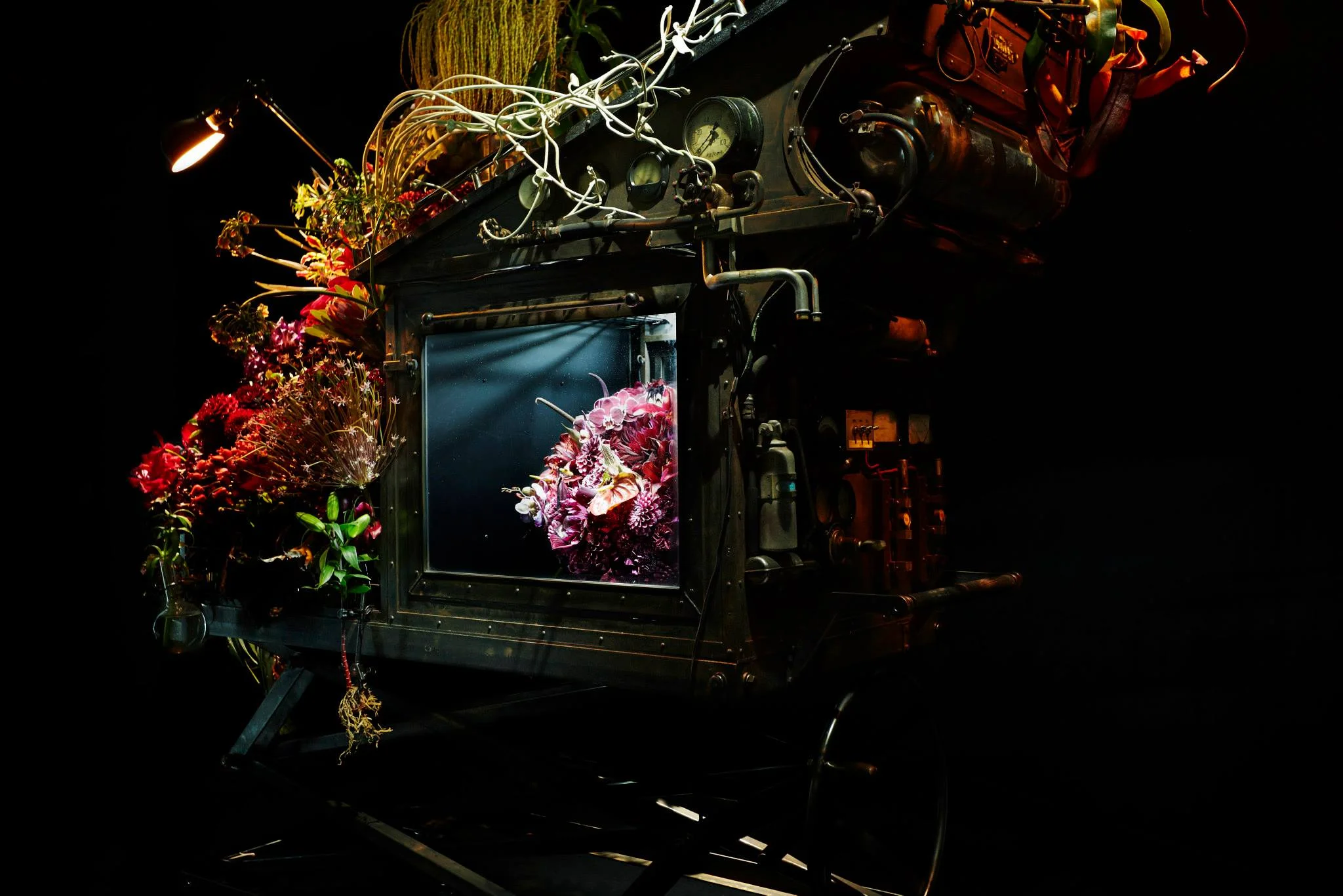 Azuma Makoto-Visual Atelier 8-Flowers-Art-10.jpg