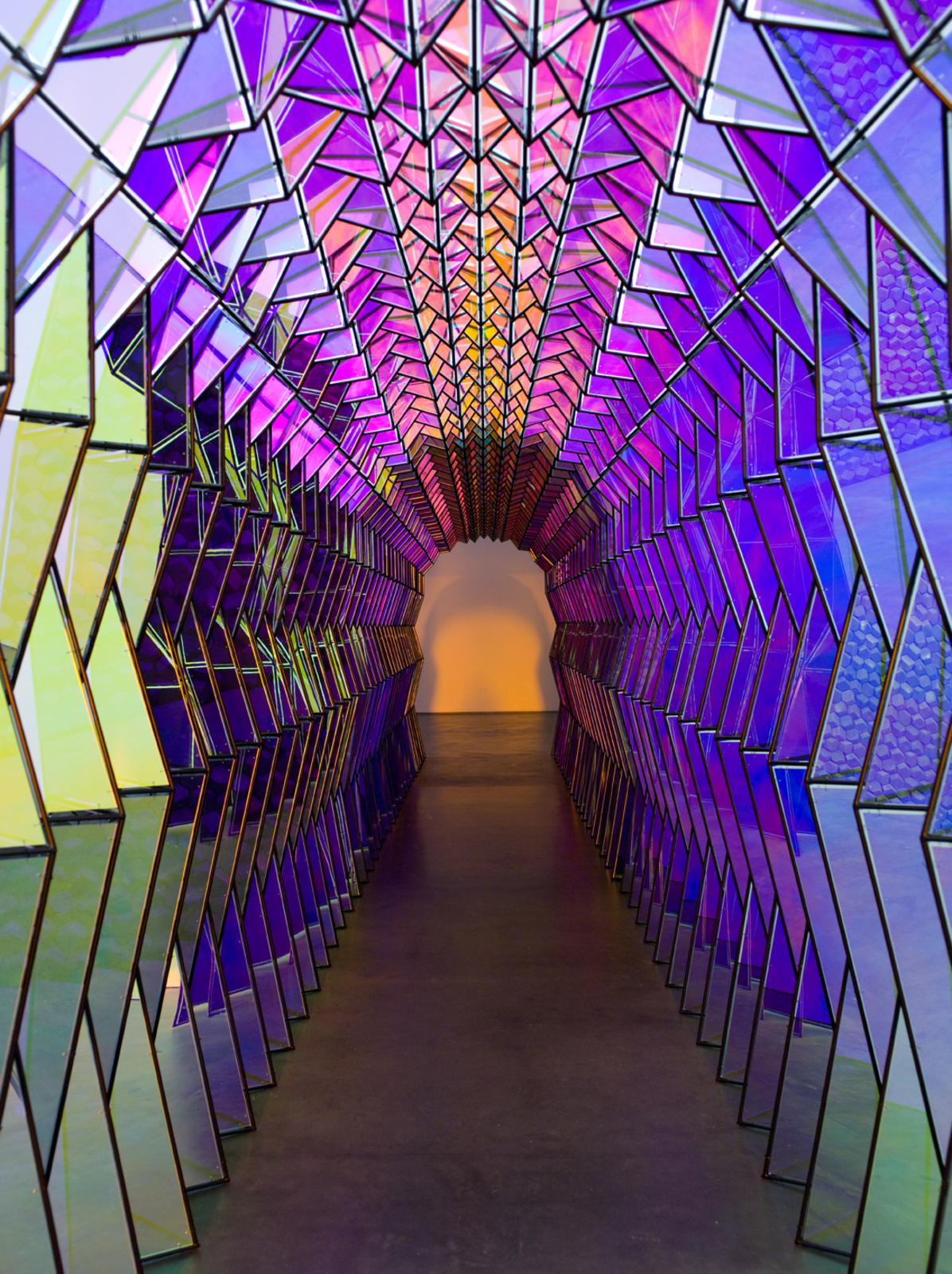  Olafur Eliasson; One-way colour tunnel, 2007; Installation view: Museum of Contemporary Art, Chicago, 2009; Photo: Nathan Keay / Courtesy of Museum of Contemporary Art Chicago © 2007 Olafur Eliasson 