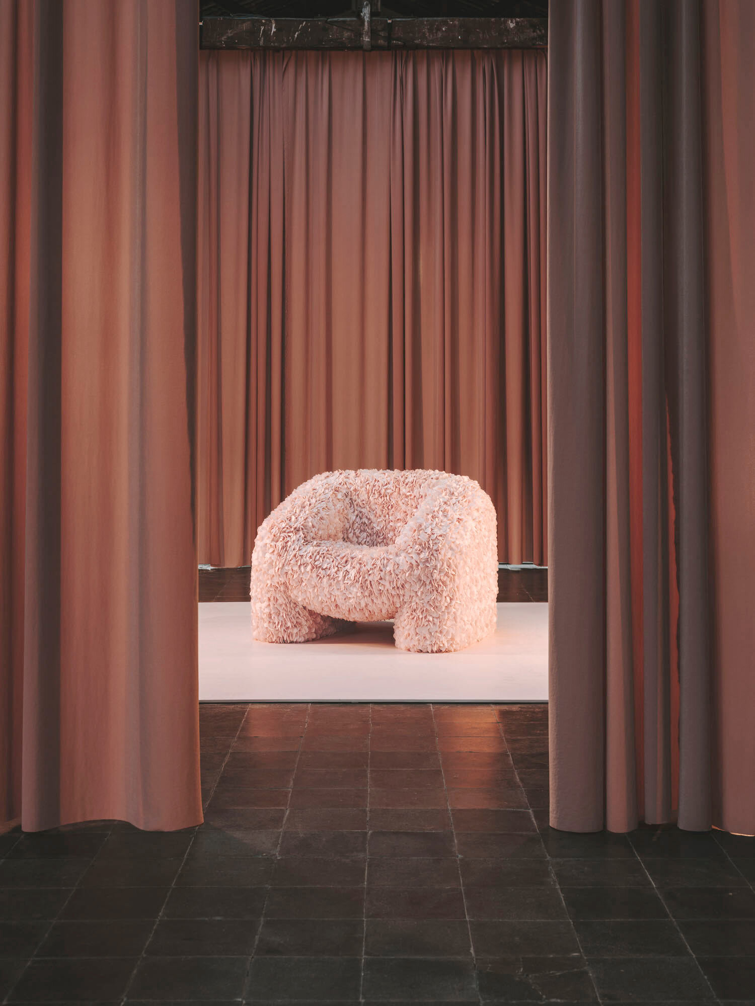 _Reisinger-Andrés-Hortensia-Chair-Visual-Atelier-8-Design-1.jpg