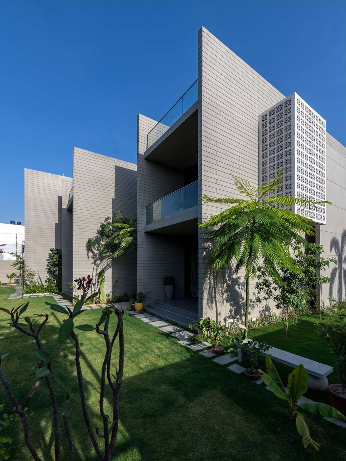 Sanjay-Puri-Architects-Visual-Atelier-8-18-Screens55.jpg
