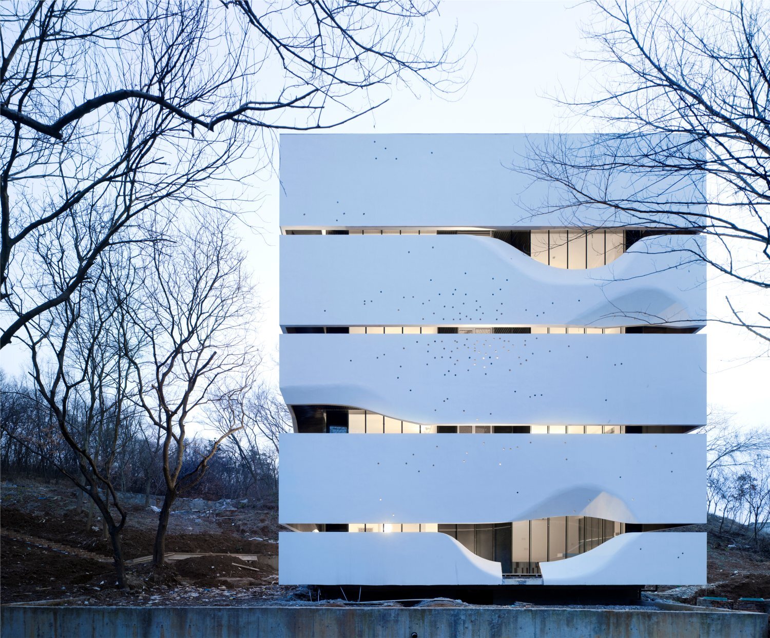 AZL-architects-Visual-Atelier-8-CIPEA-House4-1.jpg