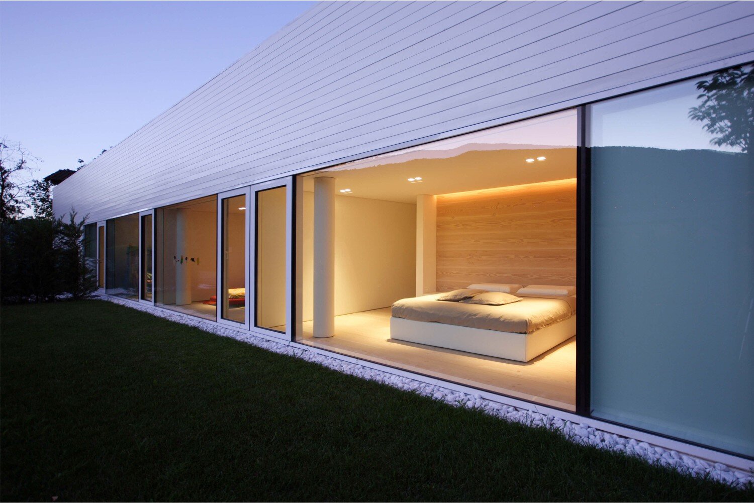 JM-Architecture-Visual-Atelier-8-Lake-Lugano-House-6.jpg