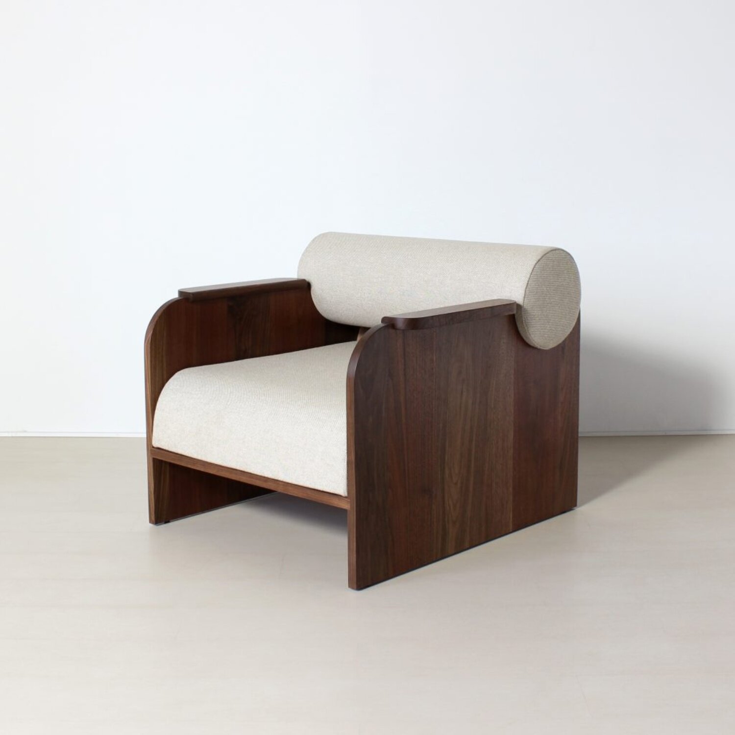Crump&Kwash-Visual-Atelier-8-June-Lounge-Chair-111.jpg