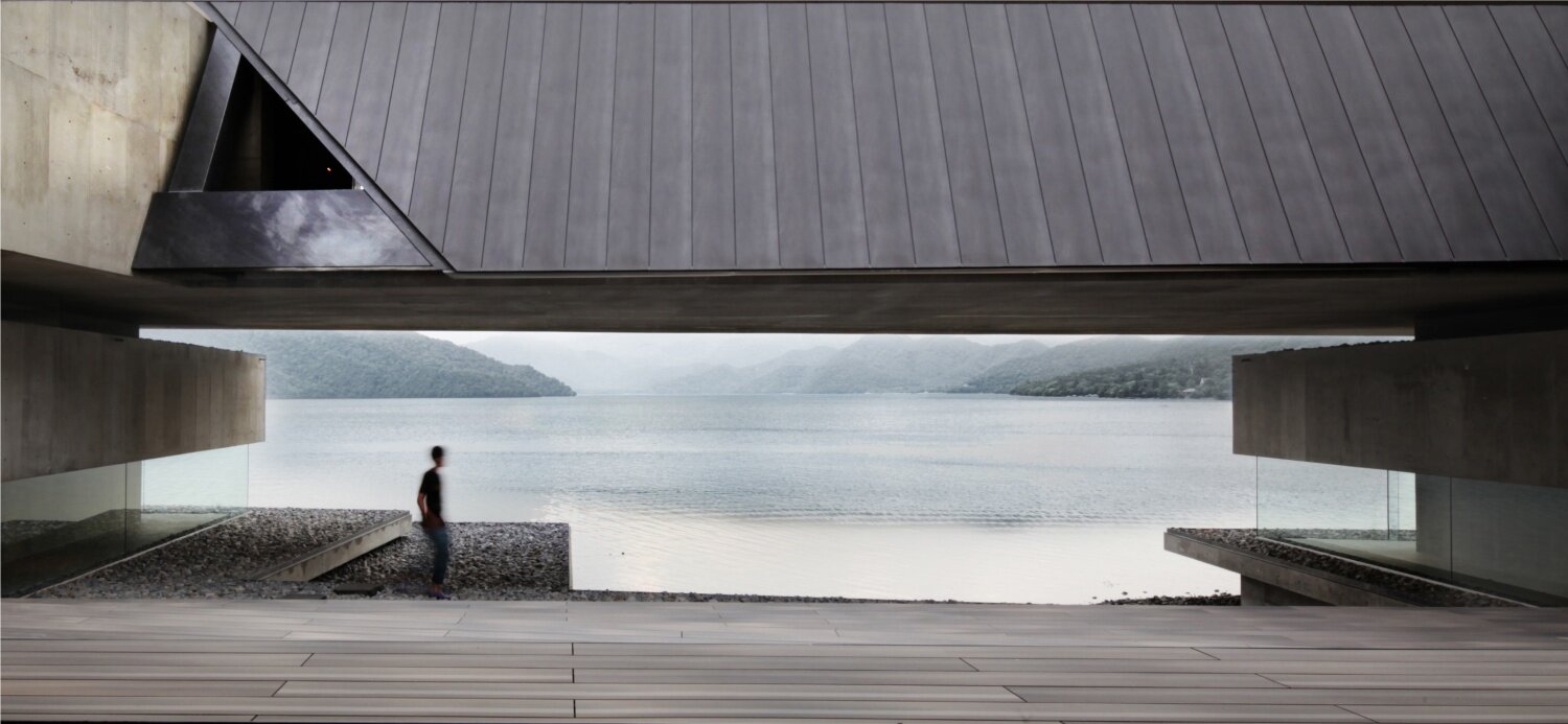 Nikken-Sekkei-Visual-Atelier-8-On-The-Water-House-5.jpg