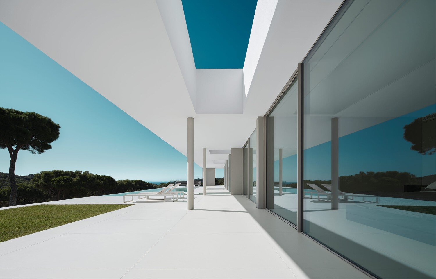 Mathieson-Architects-Visual-Atelier-8-Costa-Brava-7.jpg