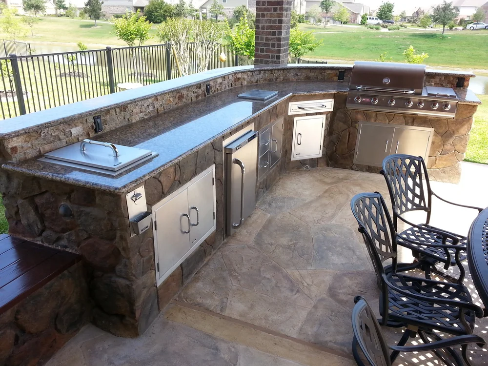 LANDSCAPING Outdoor Kitchens