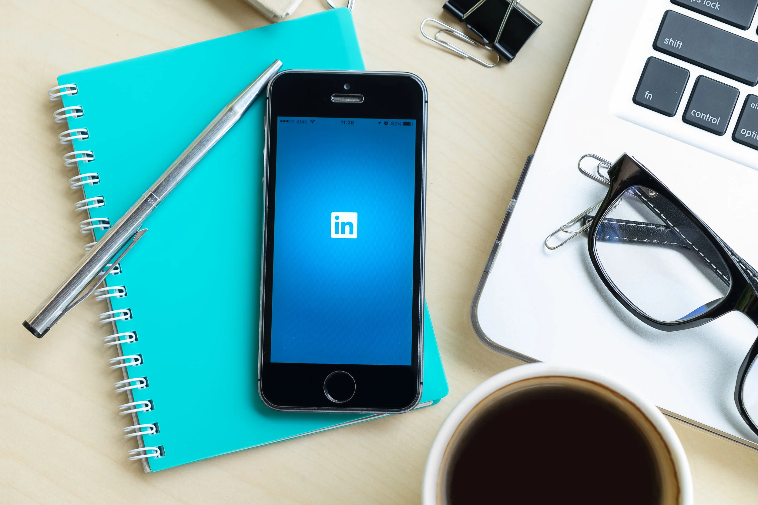 Socially Savvy_LinkedIn.jpg