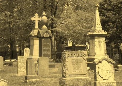 moundcemeterymariettaoh.jpg