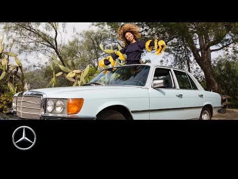 The Female Bond - Mercedes-Benz original