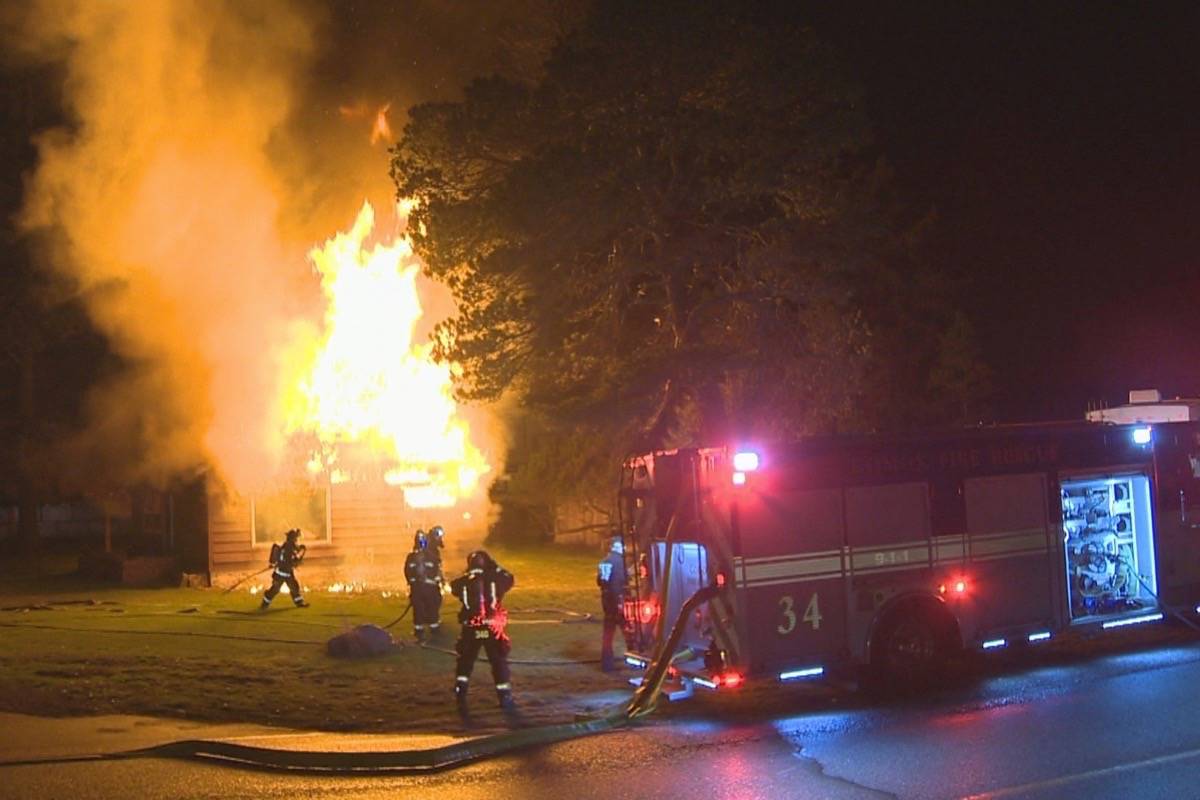 10652831_web1_180216-CVR-M-COMOX-FIRE-2.jpg