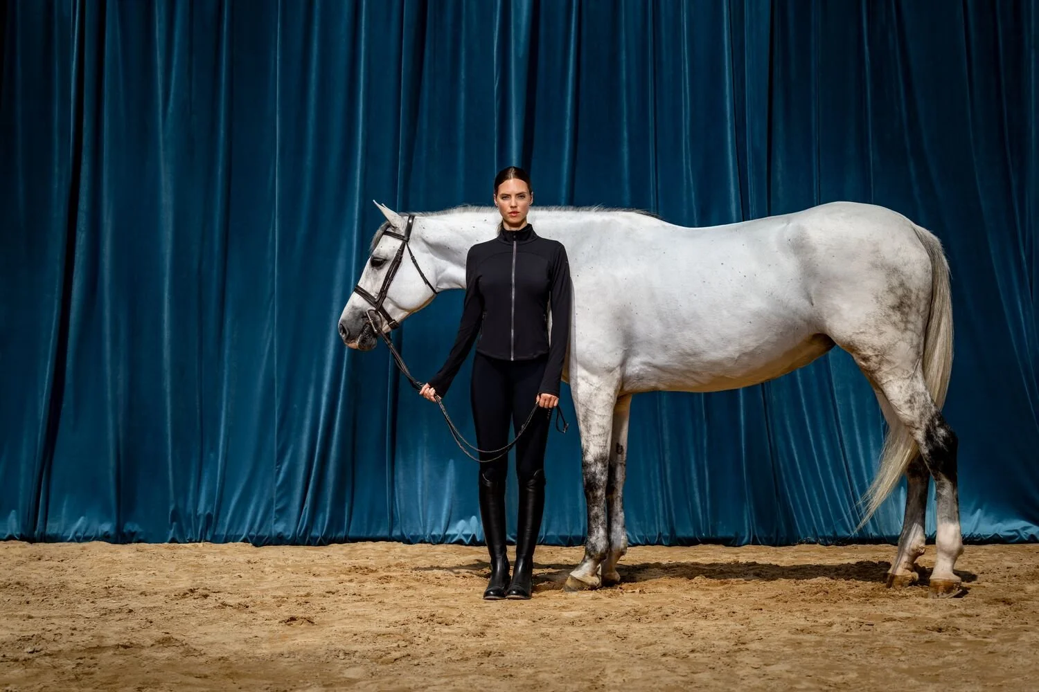 Small JPG-S26_WMS_ENGL_Saunders_Alpharetta_Shot08C_6163_RTL.jpg