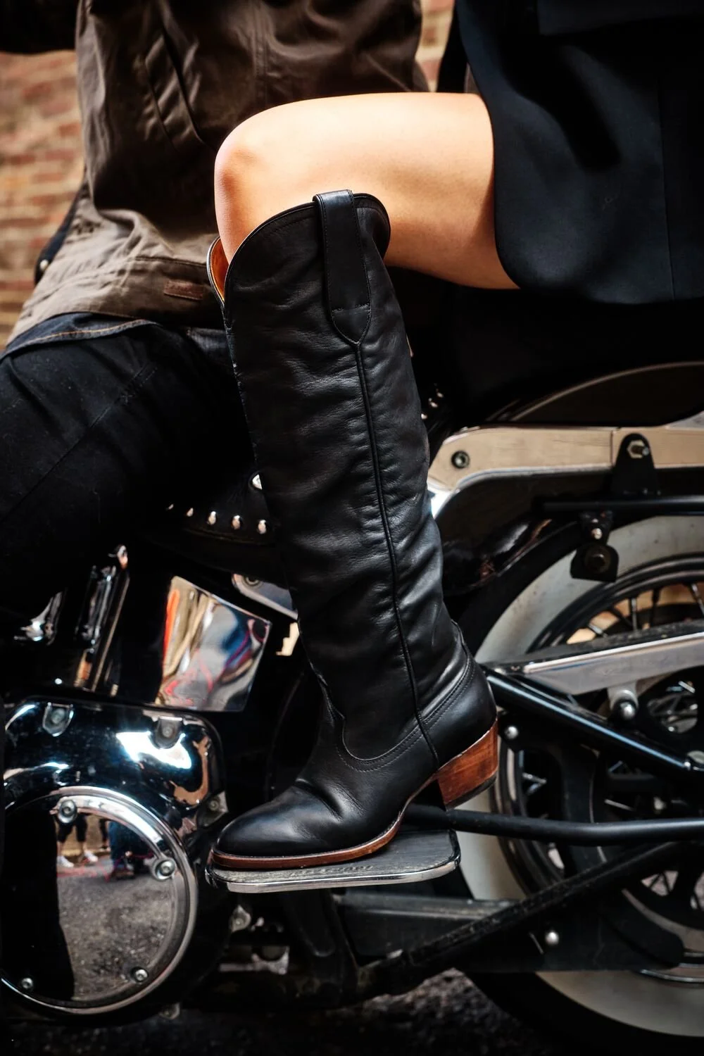 Small JPG-F25_GRP_West_LaCunha_Nashville_Shot07_3904.jpg