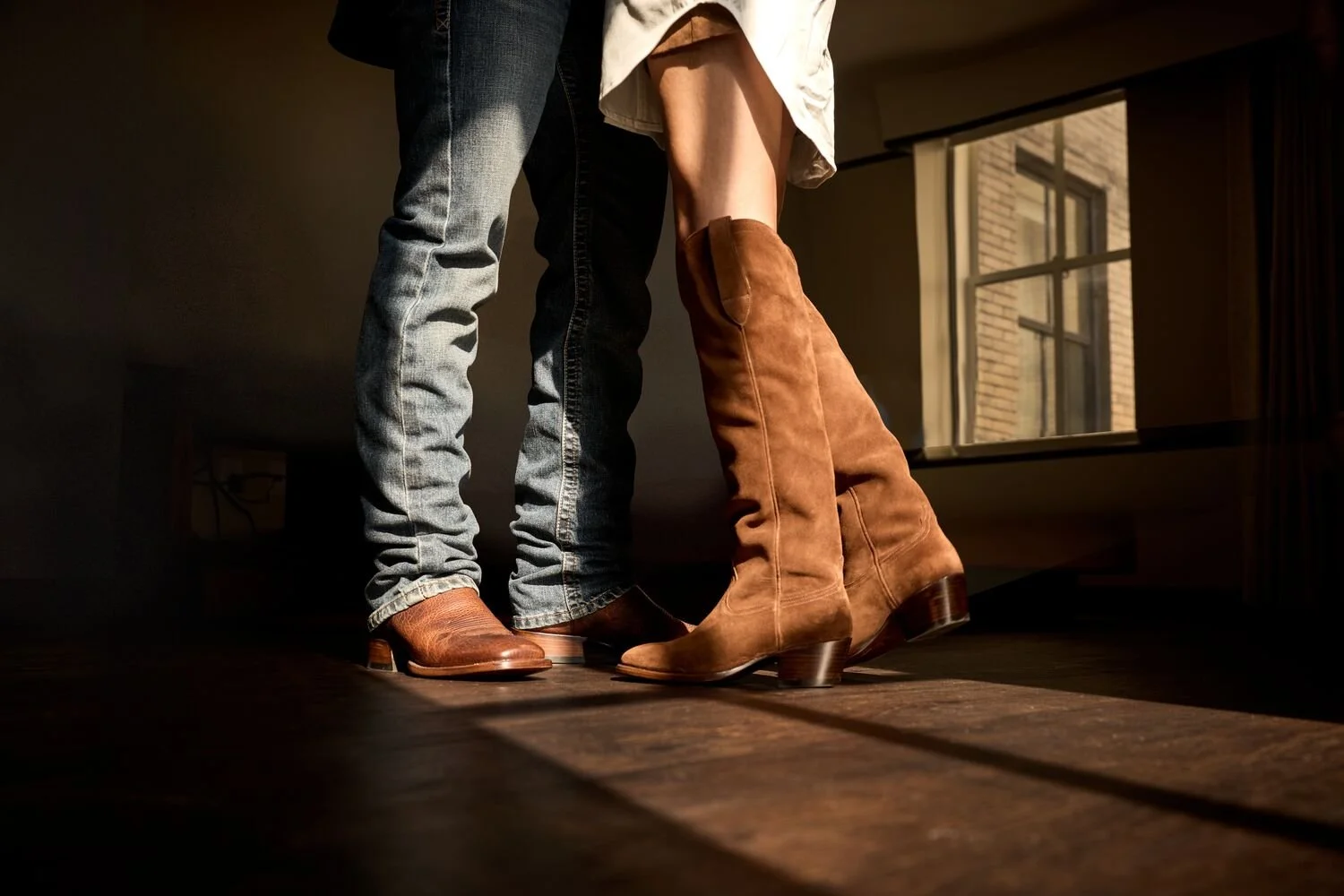 Small JPG-F25_GRP_West_LaCunha_Nashville_Shot04_1161_LC.jpg