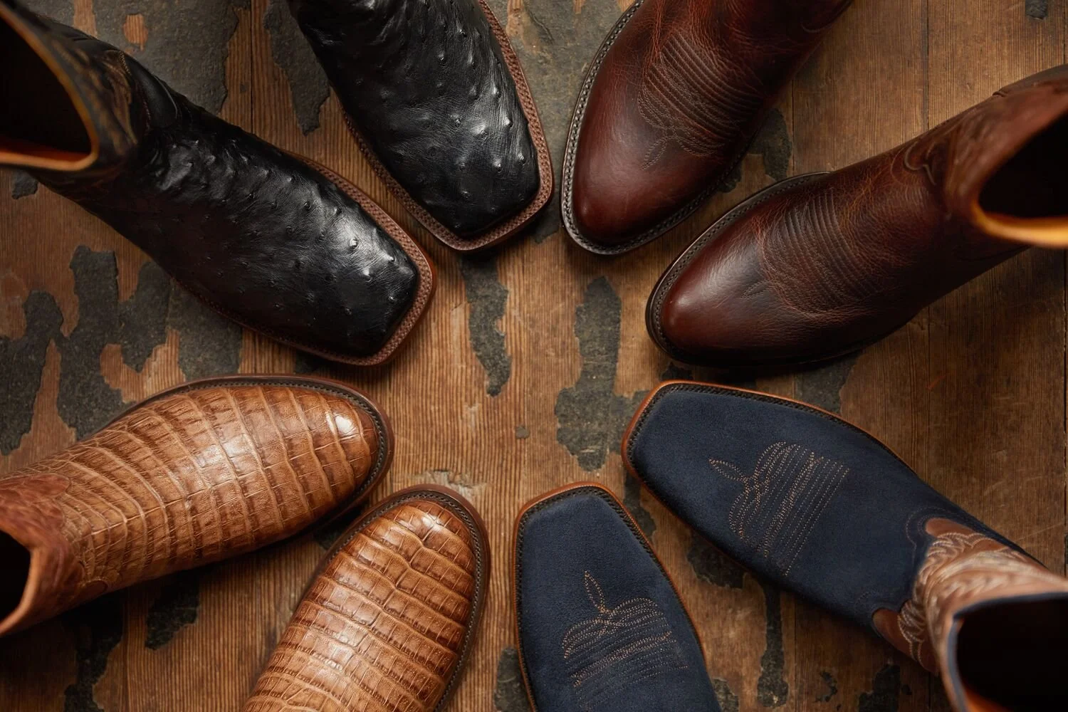 Small JPG-S24_MENS_WEST_LaCunha_SLBenchMade_Shot01_0166.jpg