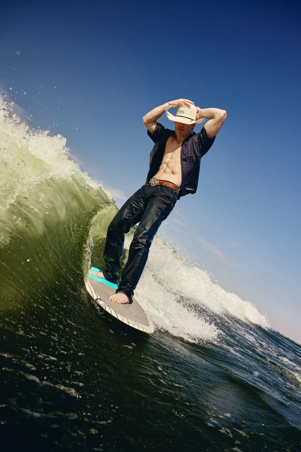 Small JPG-S24_GRP_WEST_WillSaunders_WYRTexas_Shot1_3_001996.jpg