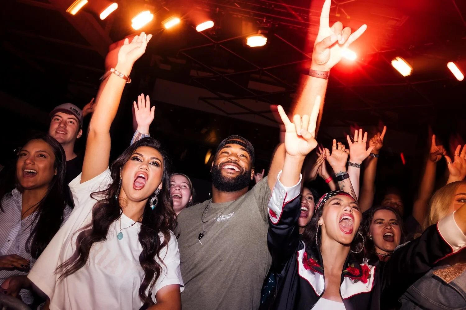 Small JPG-S24_GRP_WEST_WillSaunders_WYRTexas_Shot3_5_009971.jpg