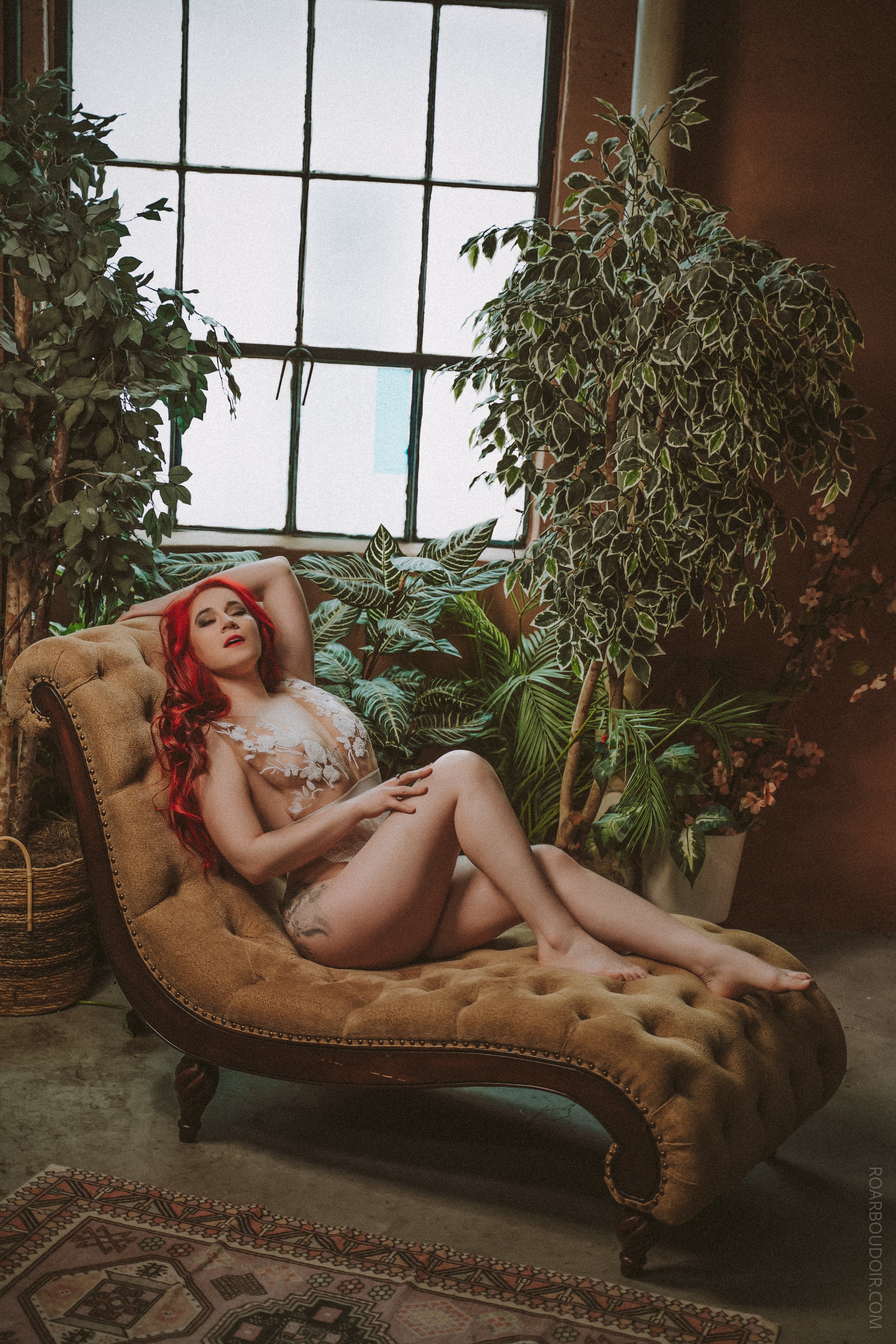 roar boudoir cincinnati dayton ohio kentucky boudoir photographer-13.jpg