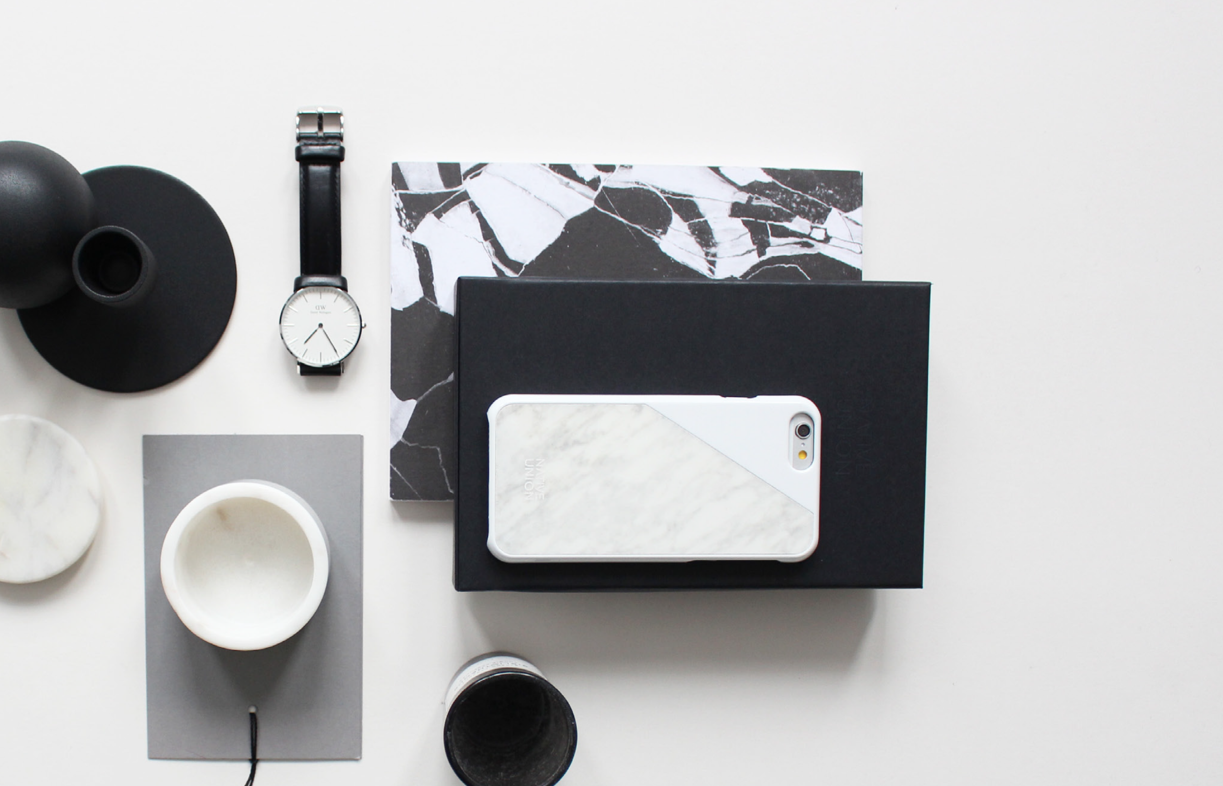 NativeUnion_CLIC-WHT-MB-6_05.png