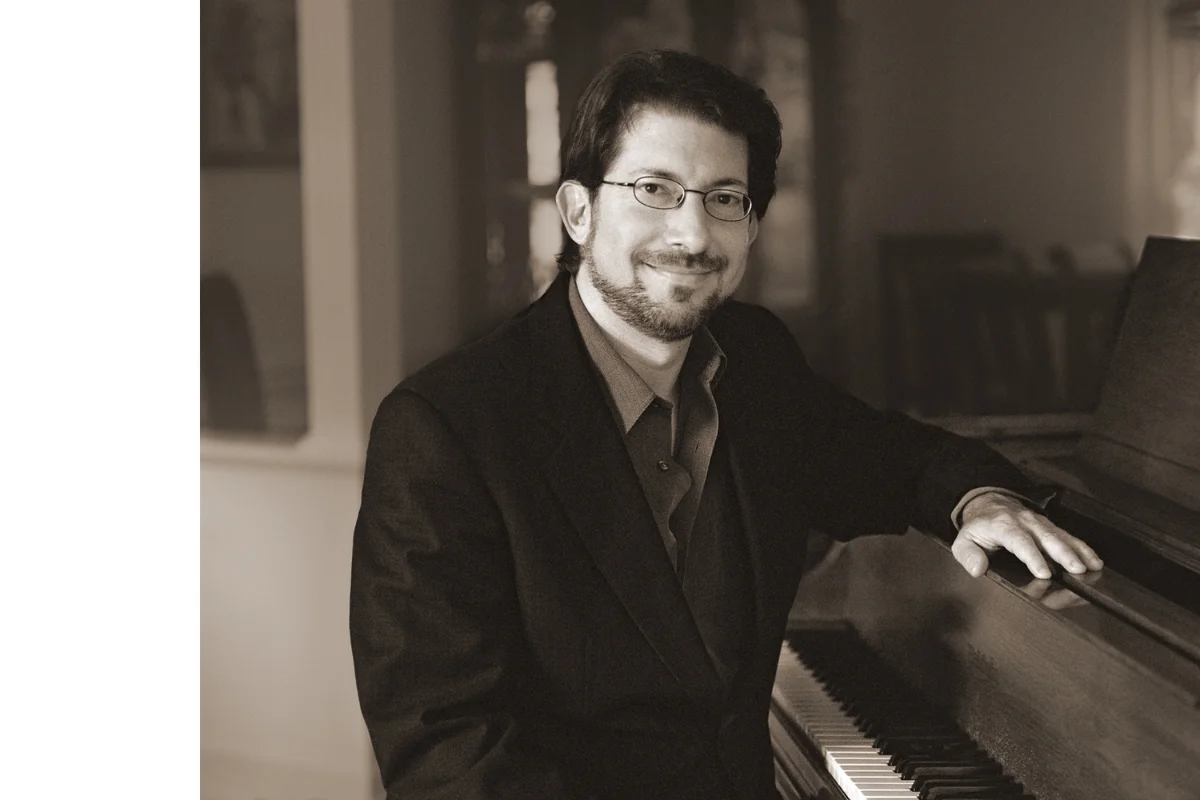 Steve Ash at the piano