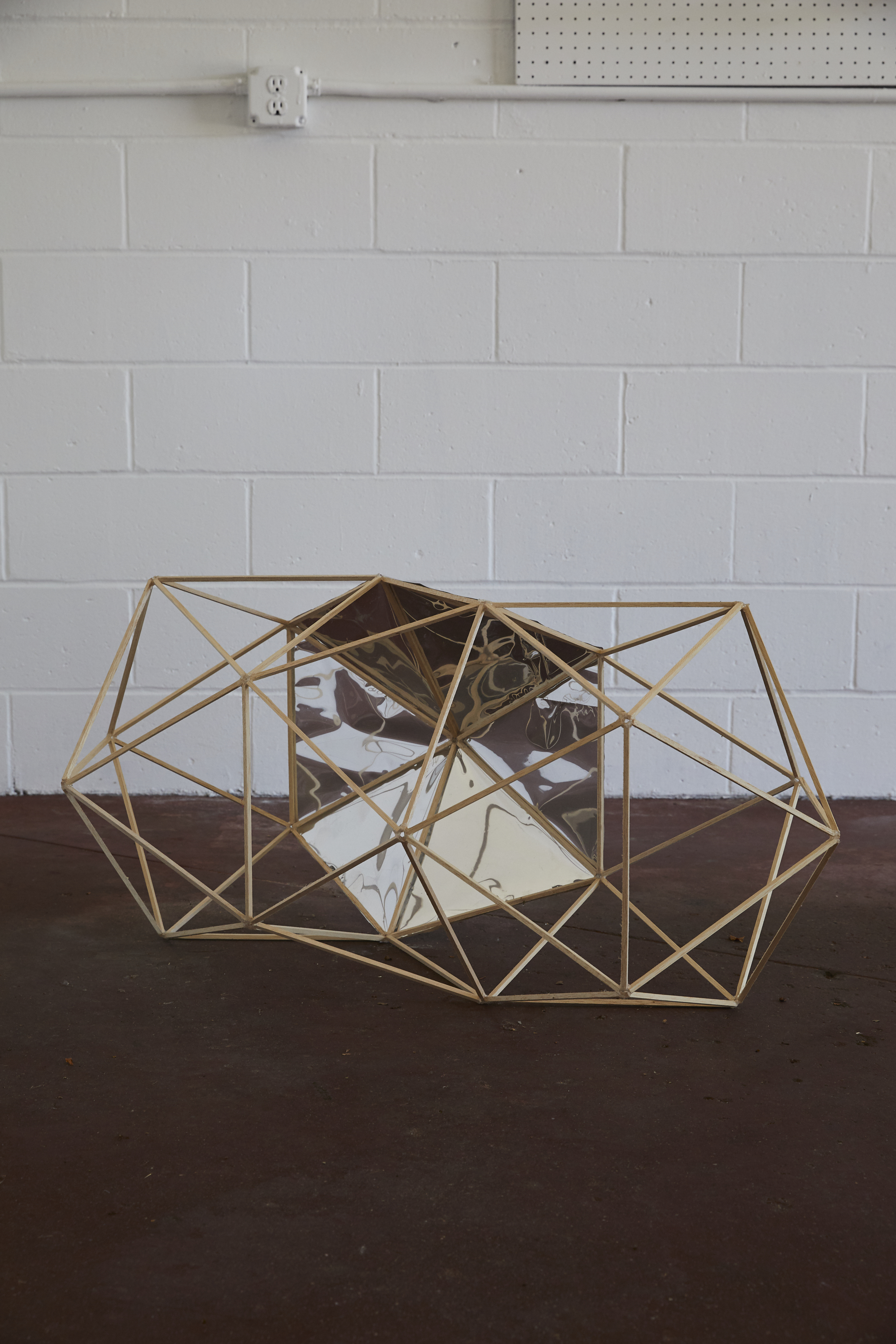  Mamoun Friedrich-Grosvenor,  Icosahedron Blimp,  2017 