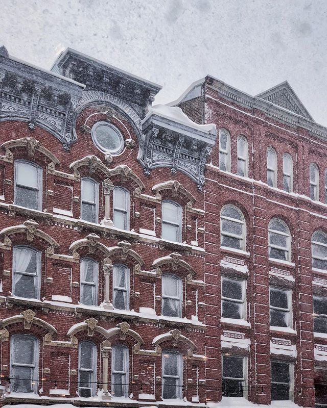 Jersey city at 11:30am .
.
.
.
.
.
.
. 
#jc #jerseycity #jerseycitymakeityours #blizzard #whiteout #downtown #newarkave #vsco #vscocam #snapseed #snapseededitors #snow #architecture