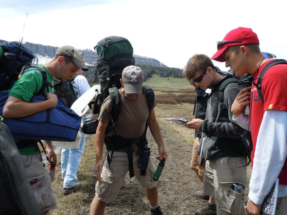 Tracking griz, Washakie Wilderness (XE photo)