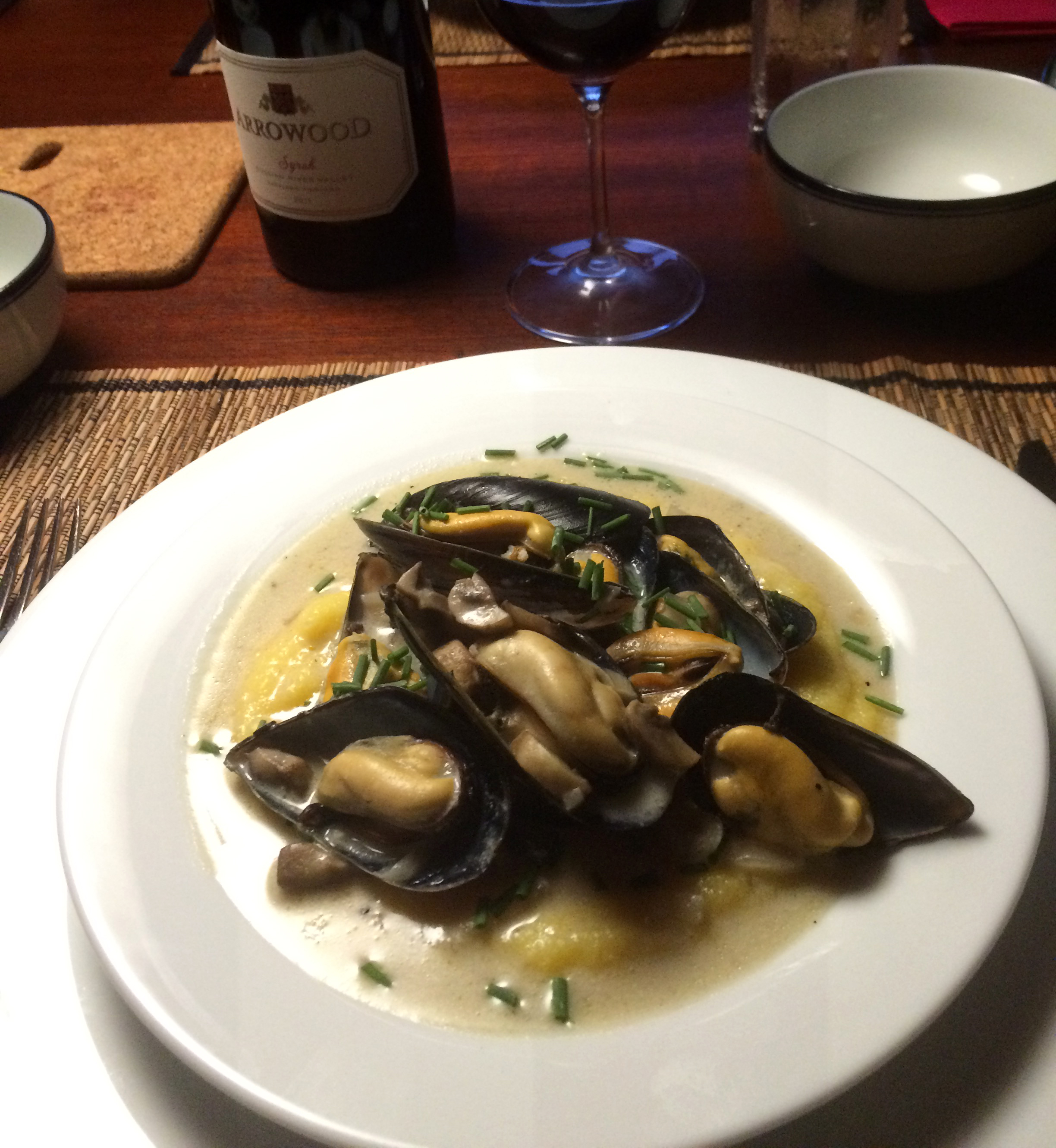mussels with cream & chives on soft polenta