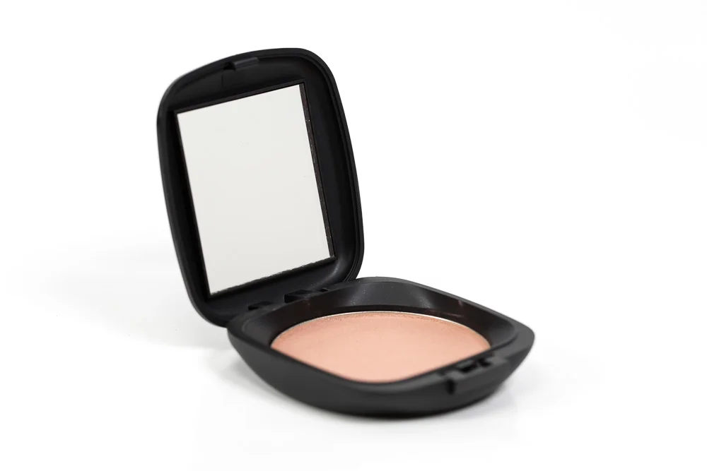 Bronzer-1.jpg
