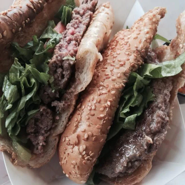 BeachcomberTruck_Sandwich_01.jpg