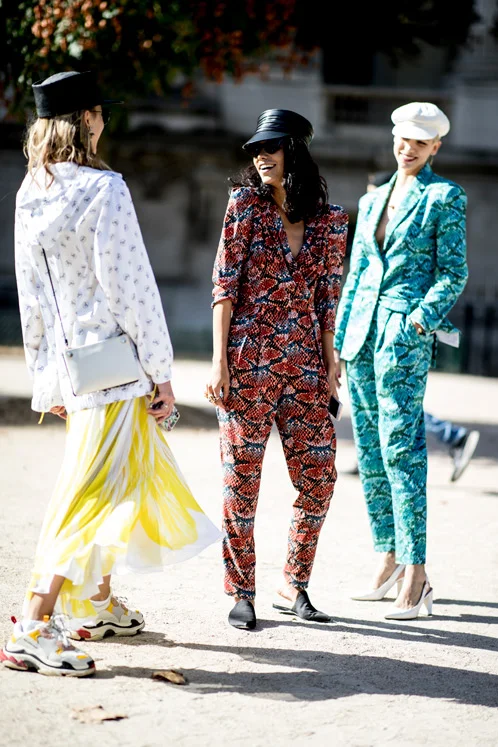 paris-fashion-week-ss19-street-style-pfw-spring-summer-2019-esquire-singapore-77.jpg