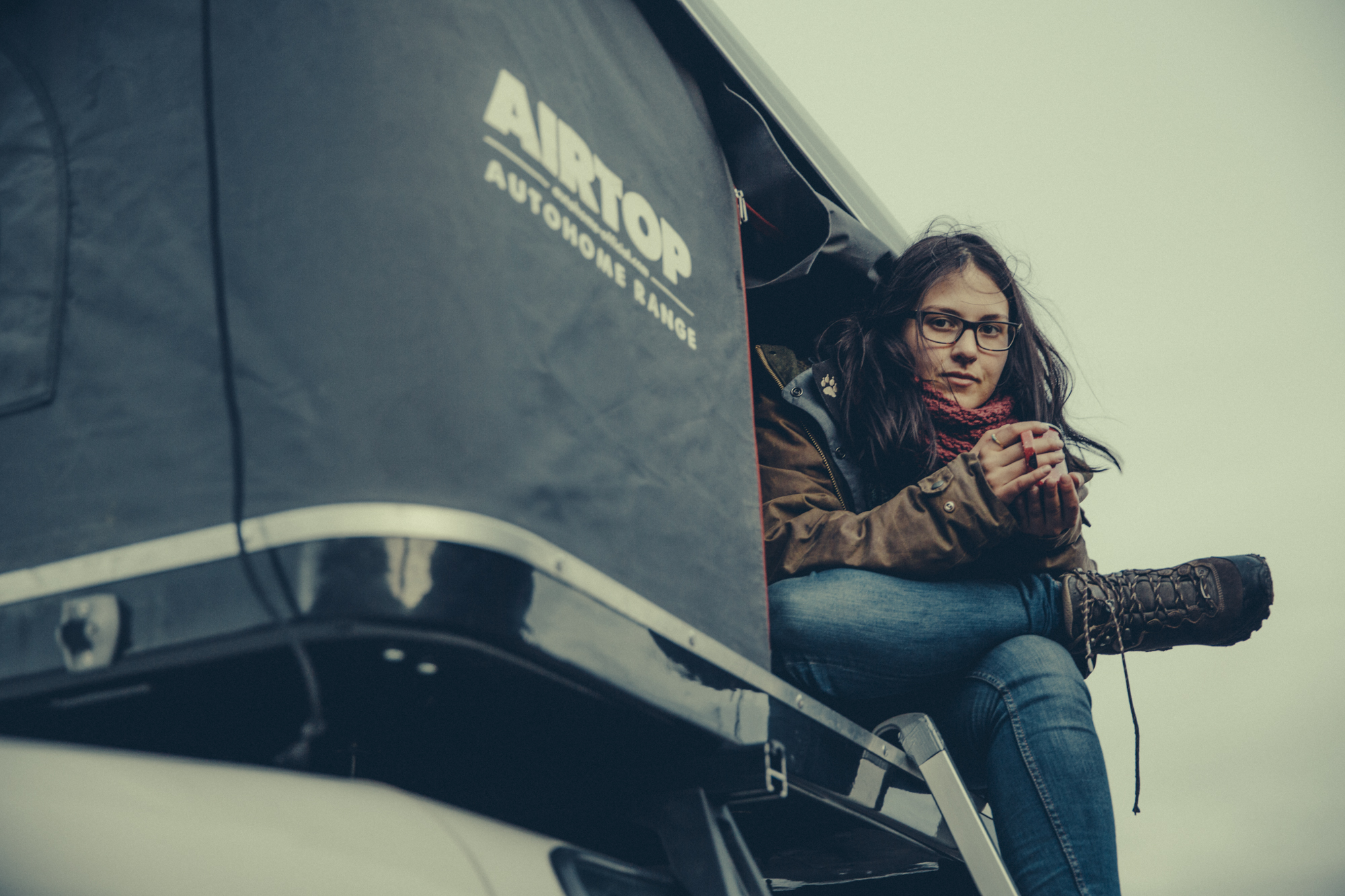 Roadtent Girl 2015