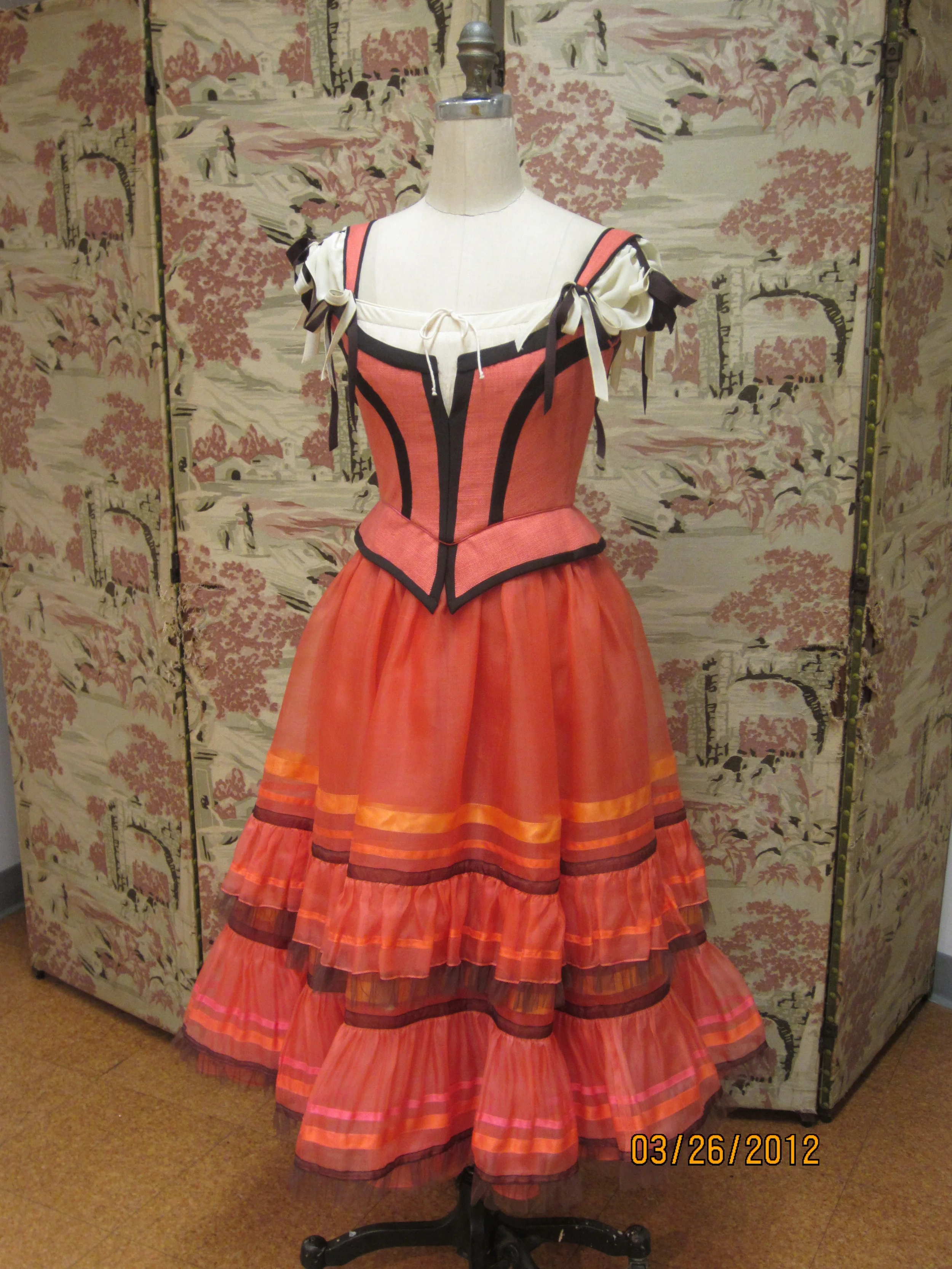 Final Seg. wmn-bodice&skirt.JPG