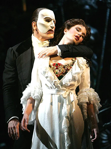 the_phantom_of_the_opera_2.jpg