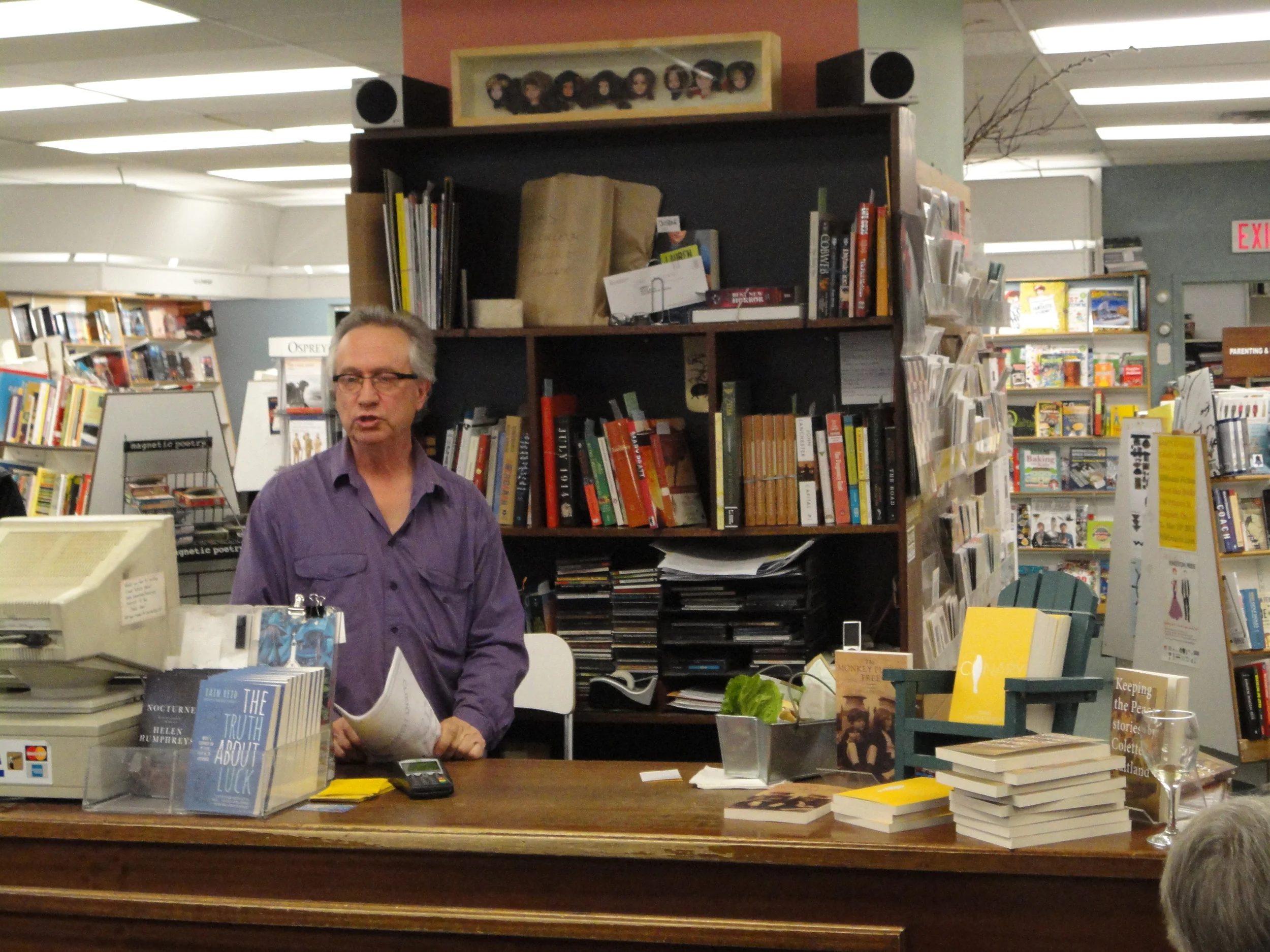 Oscar introducing the writers.