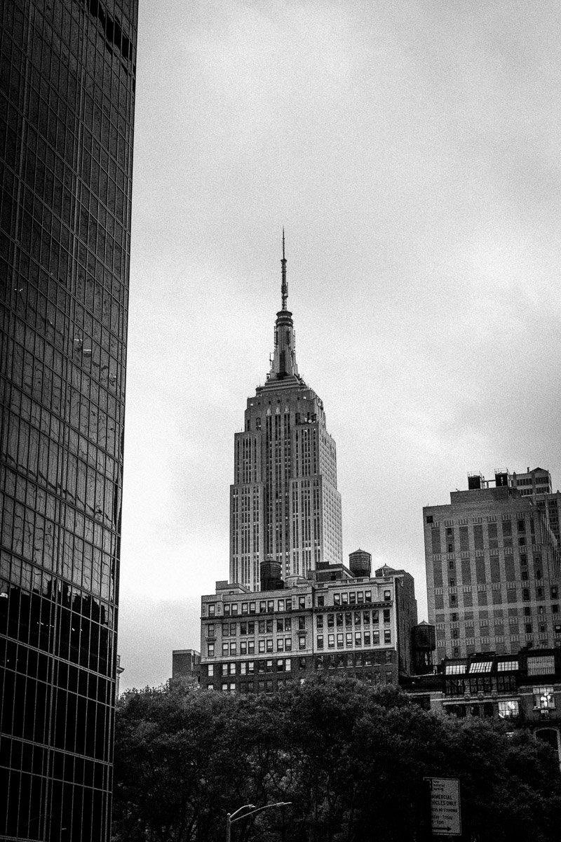 black-and-white-photos-of-empire-state-building.jpg