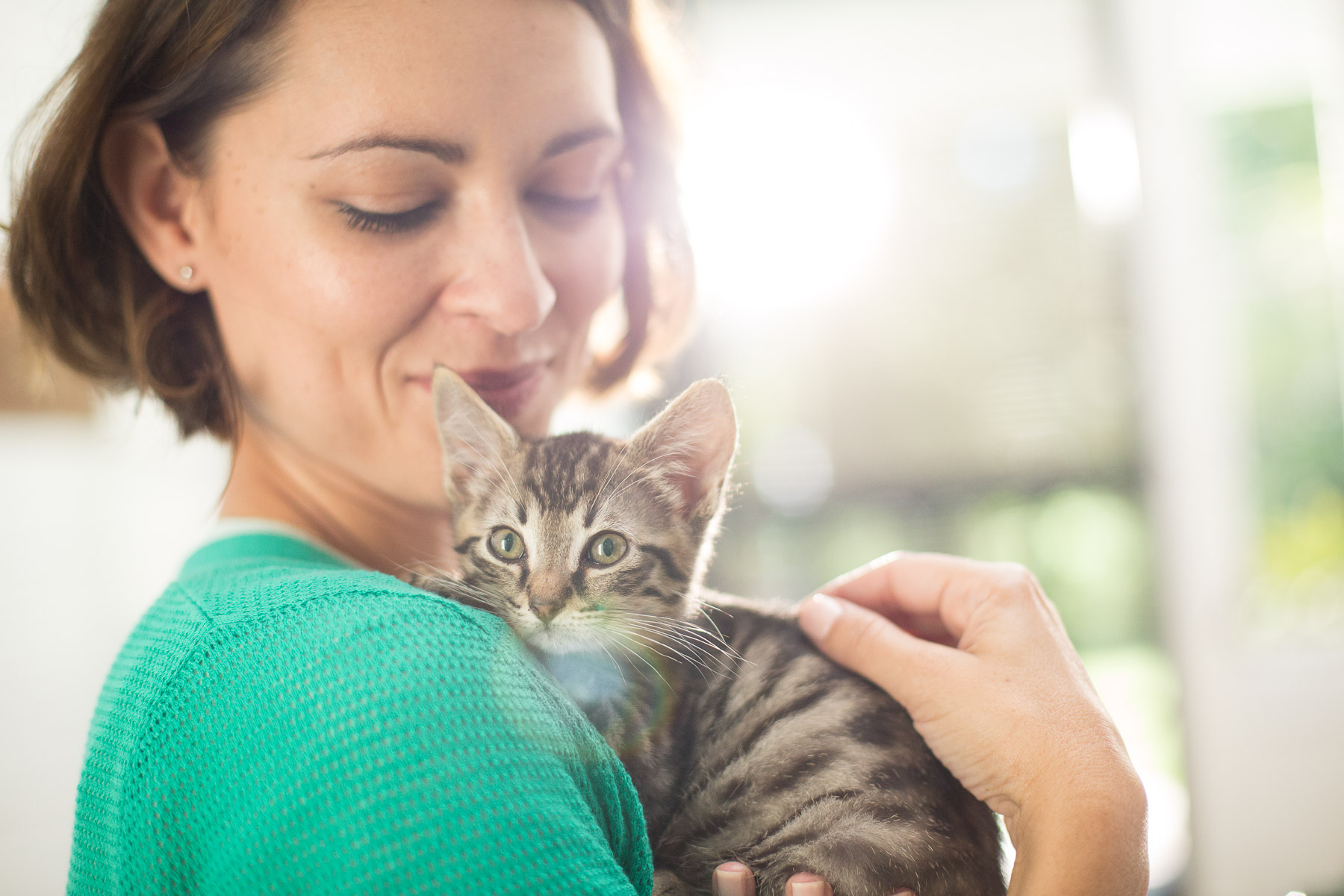 woman-with-little-cat-photography.jpg