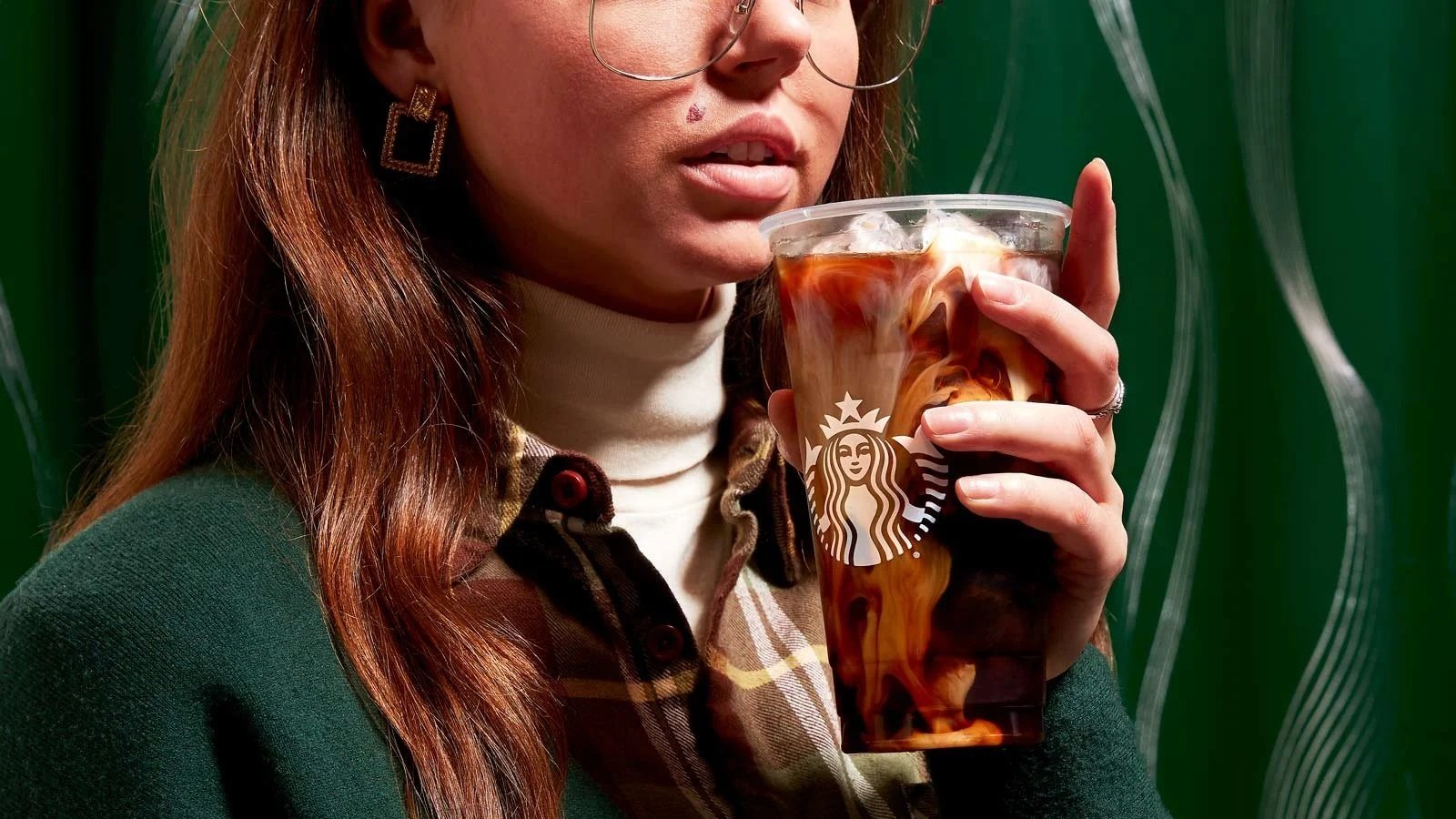 What is Commercial Photography? Types, Techniques &amp; Examples