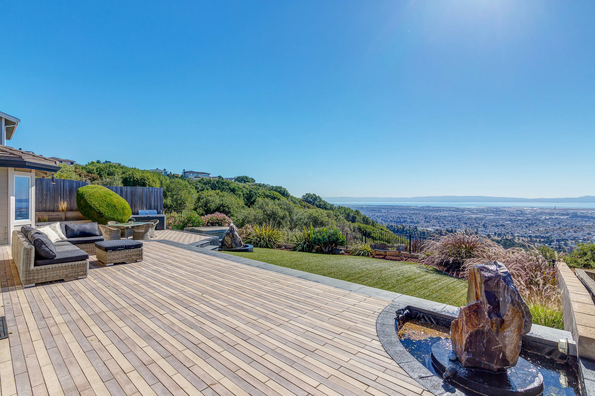 160-Back of Home.jpg