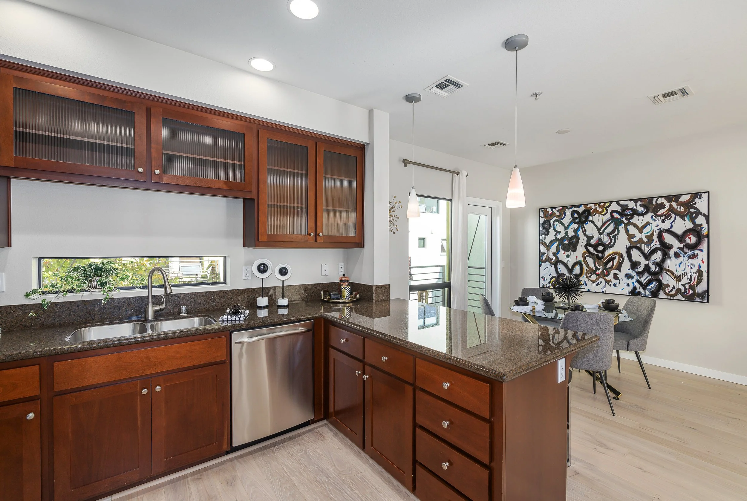 110-Kitchen+2.jpg