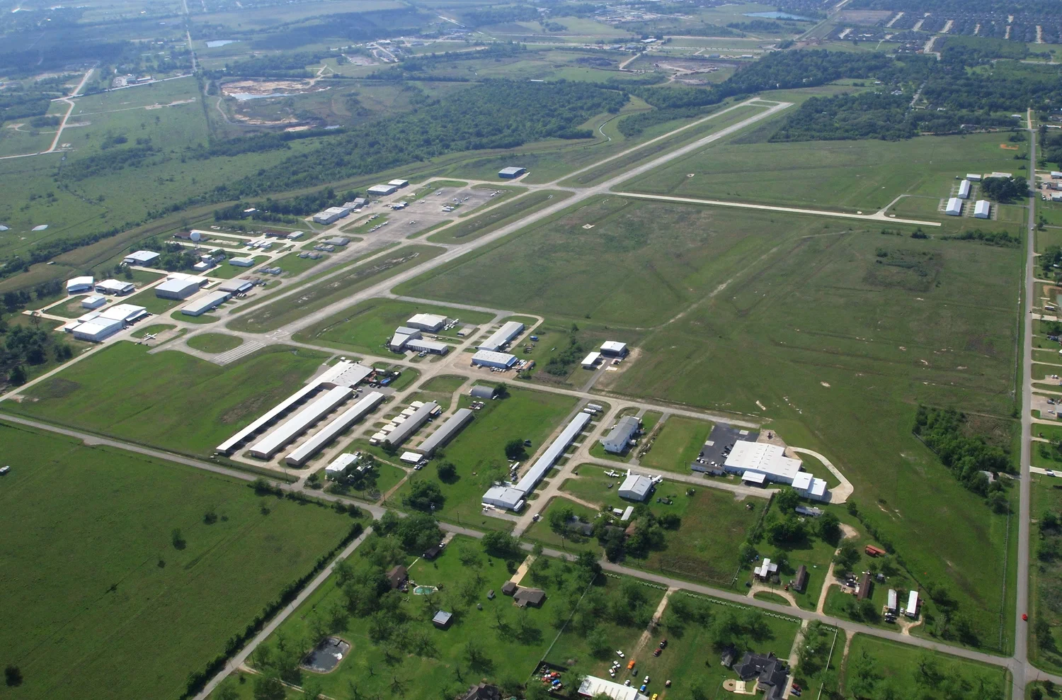 Airport Standards — Pearland Regional Airport