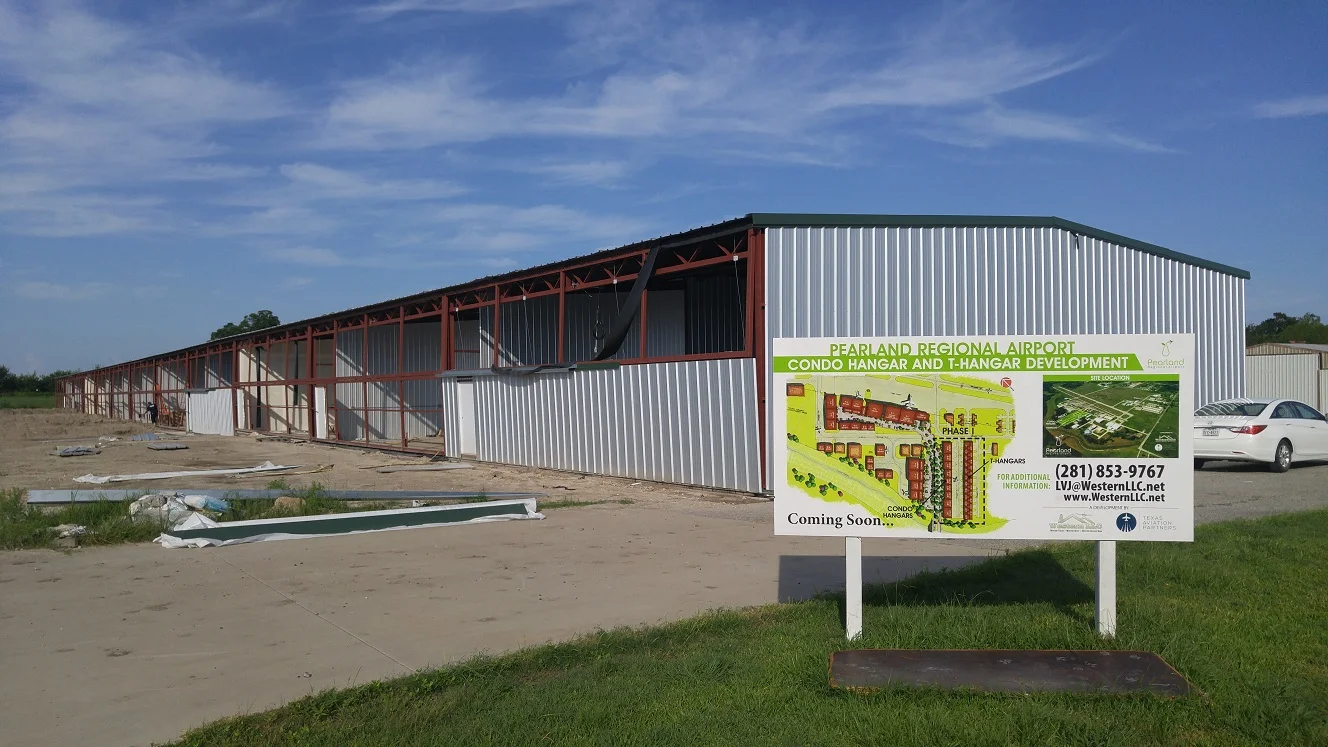 Hangars.jpg