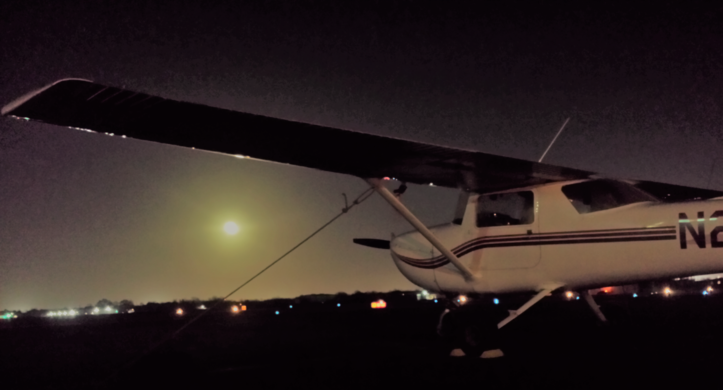 Full moon rising over LVJ. We're looking forward to the Super Blue Moon at the end of the month.