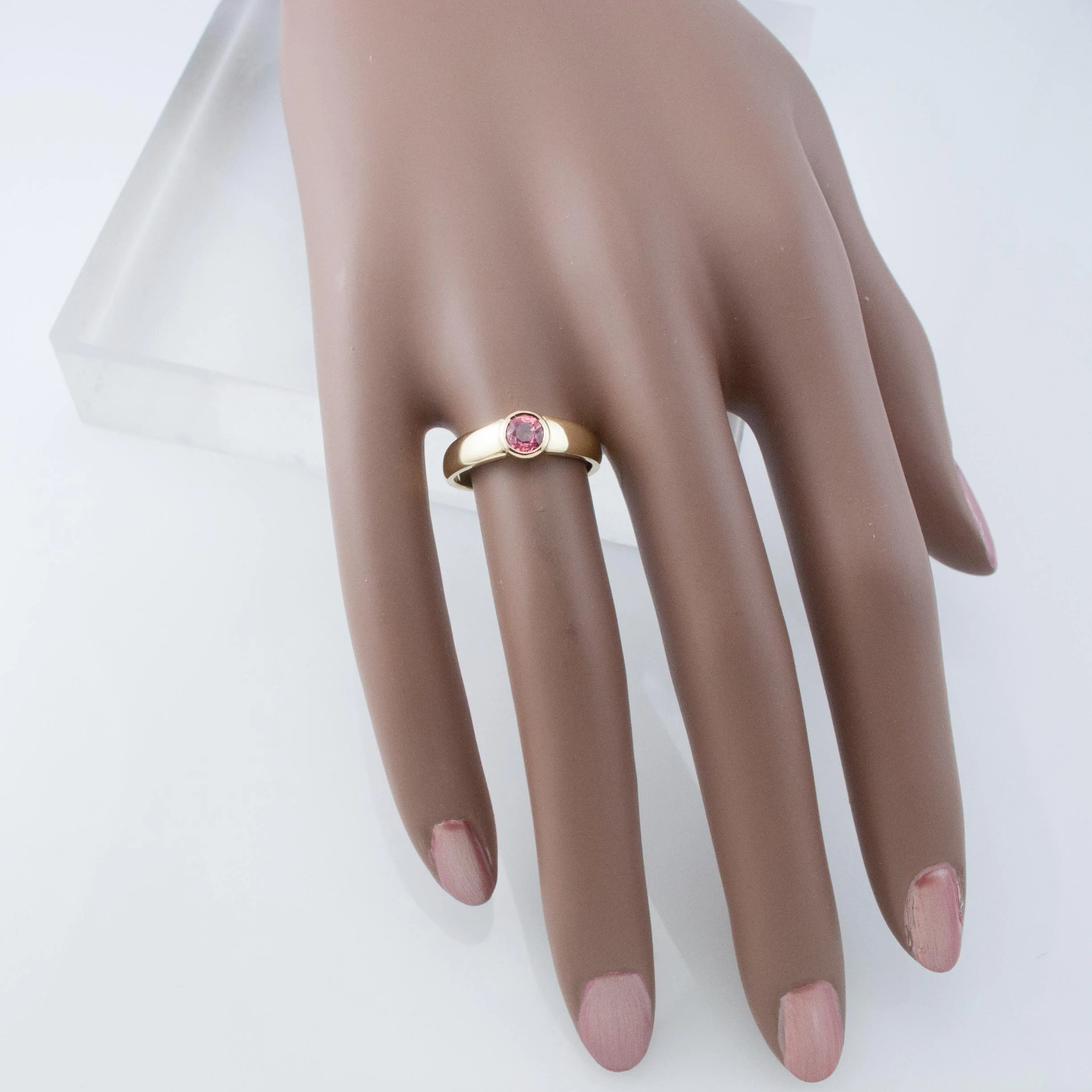 LexingtonSolitaire_SApch046_18y_hand_crop.jpg