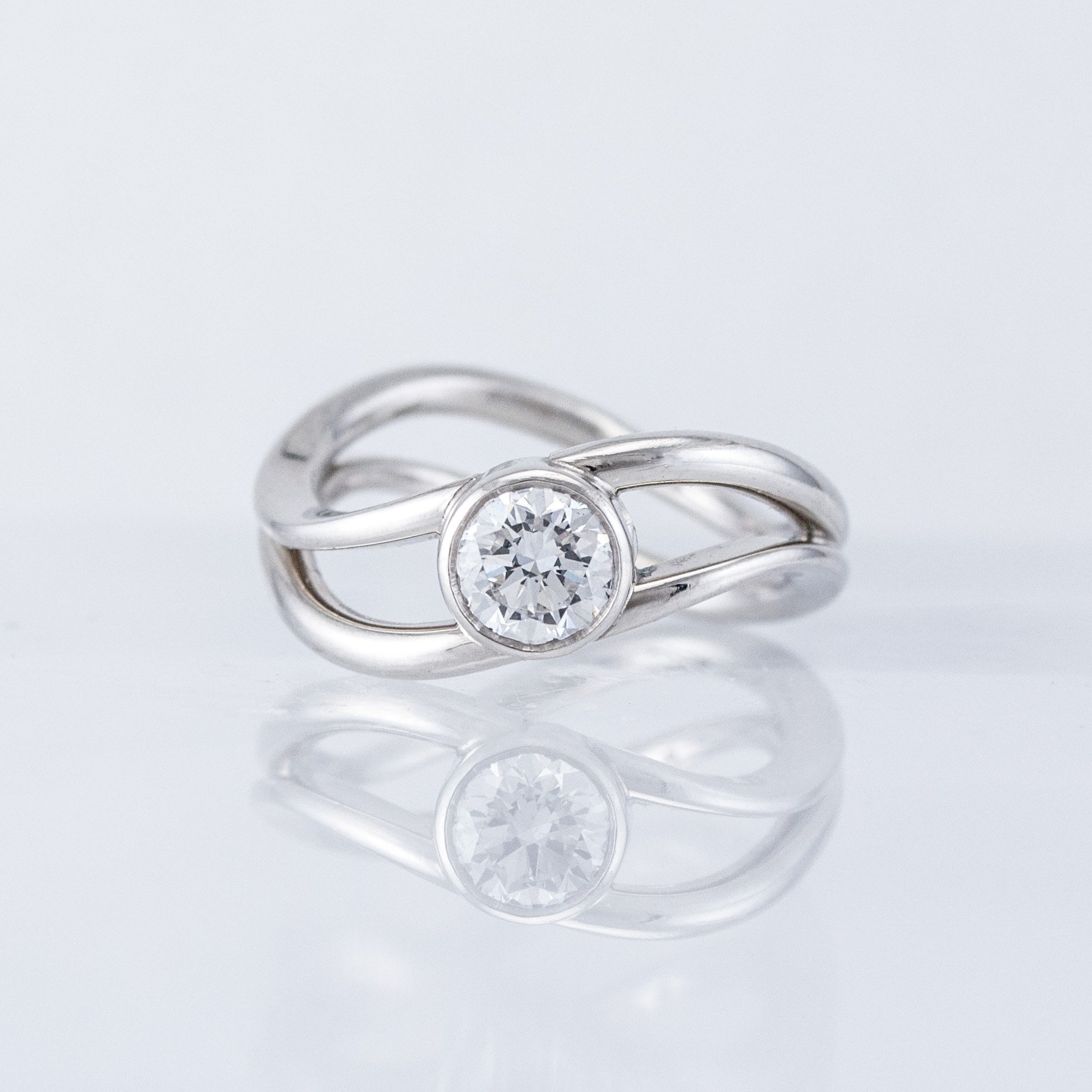 Duality Diamond Solitaire — Fairbank and Perry Goldsmiths