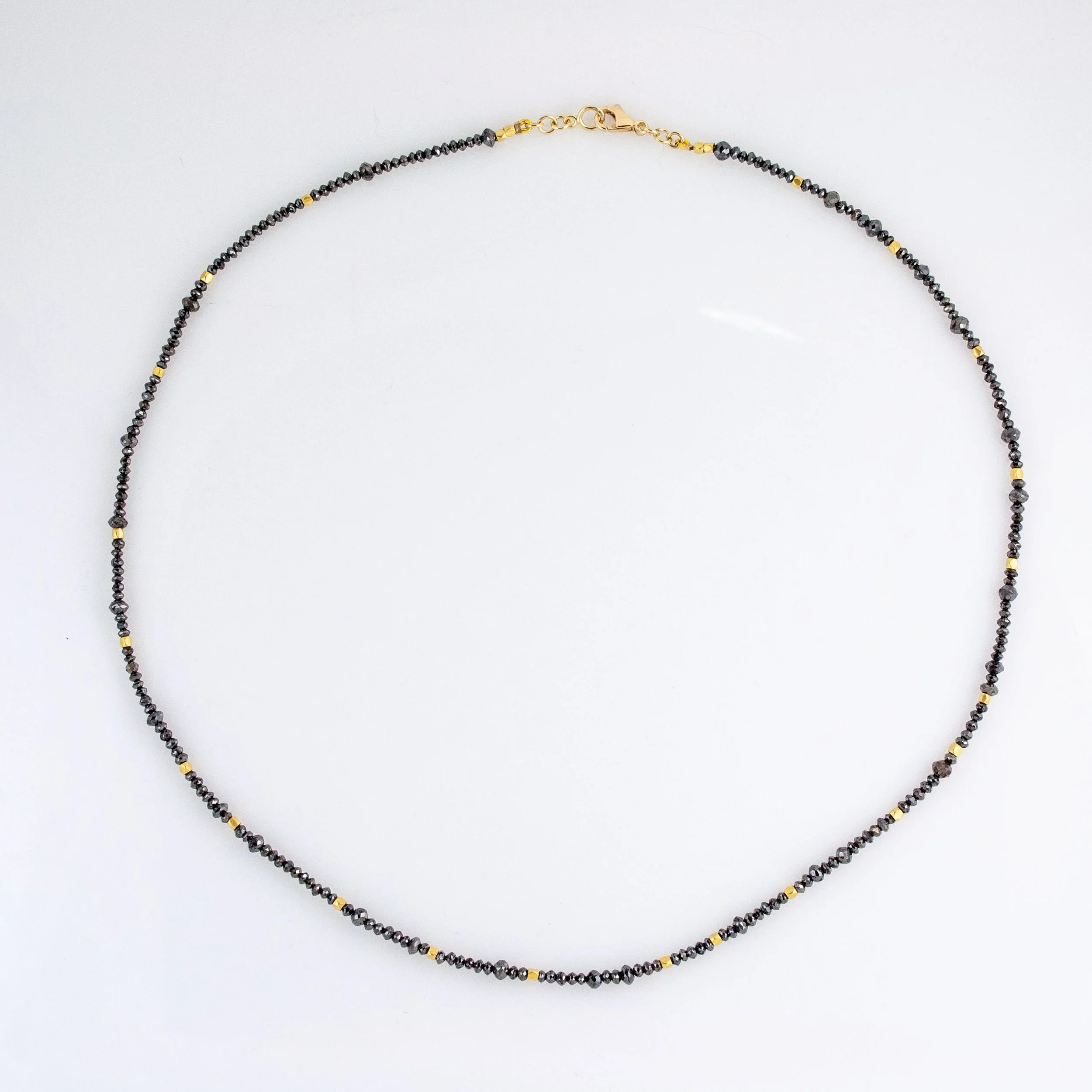 BeadedNecklace_Dblk_20Kcubes_18ylobster_entire.jpg