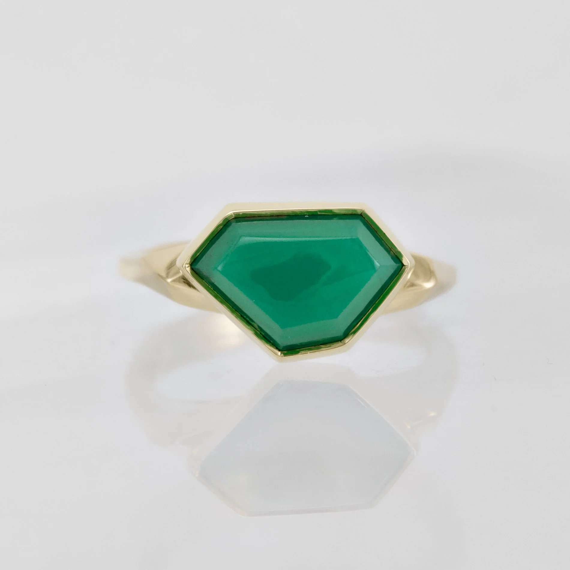 ChrysopraseRing_18y_crop.jpg (Copy)