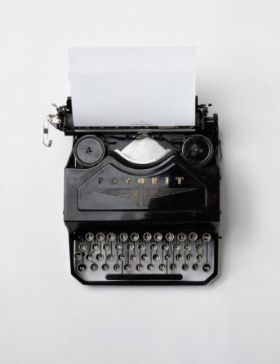 LJIZlzHgQ7WPSh5KVTCB_Typewriter.jpg